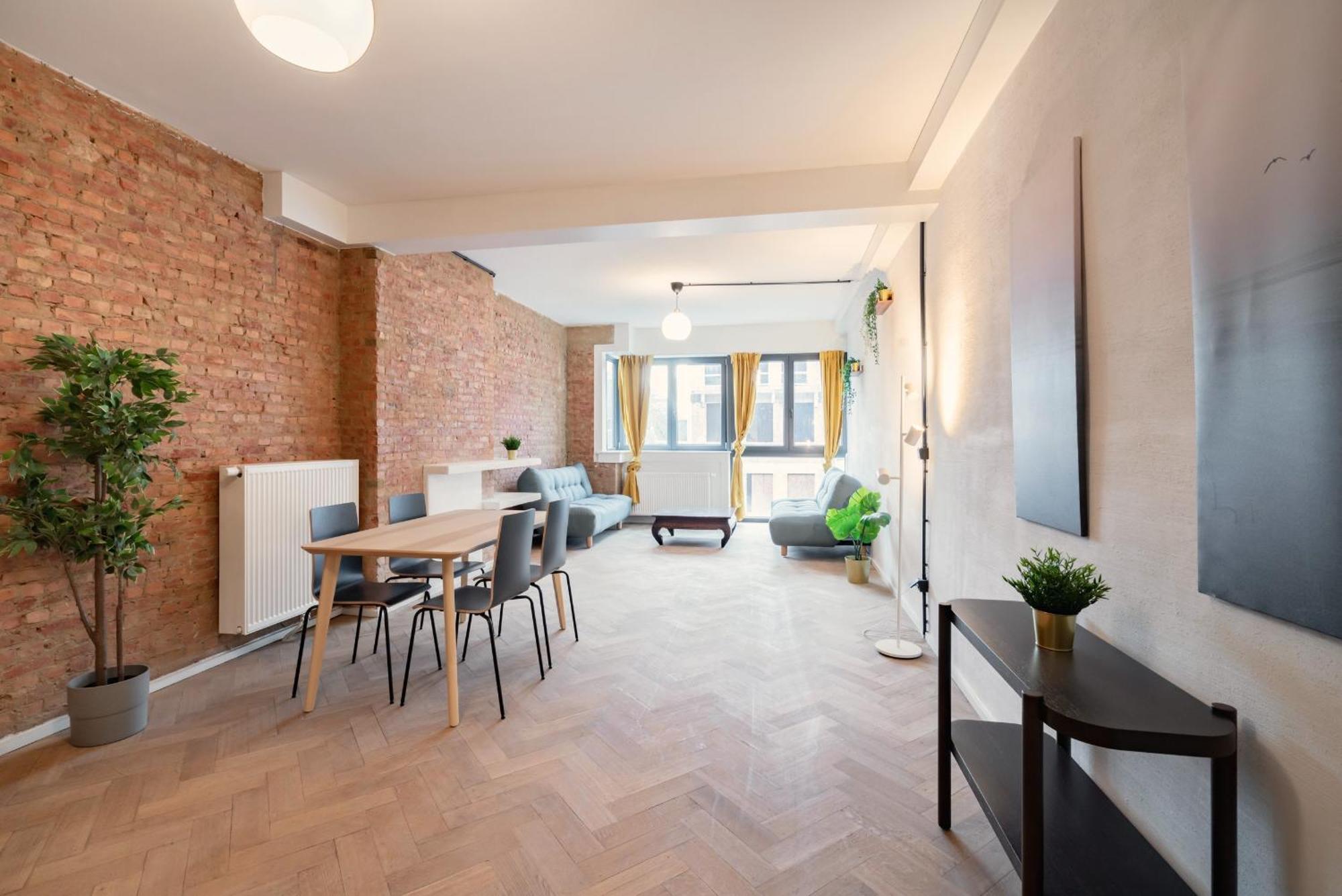 Two-Bedroom Apartments In The Heart Of Antwerp Exterior photo